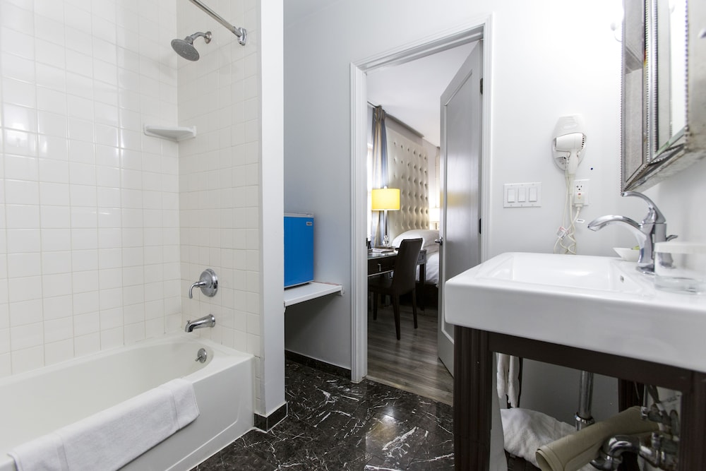 L.A. Sky Boutique Hotel - photo 39