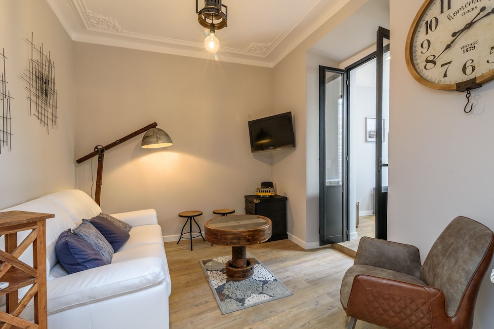 Design And Comfort Near Liberdade — 4-Star Luxury Hotel in Lisbon, Portugal