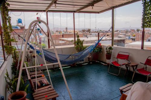 Hab baño compartido 10 cdas Plaza de Armas con terraza y vista a los volcanes