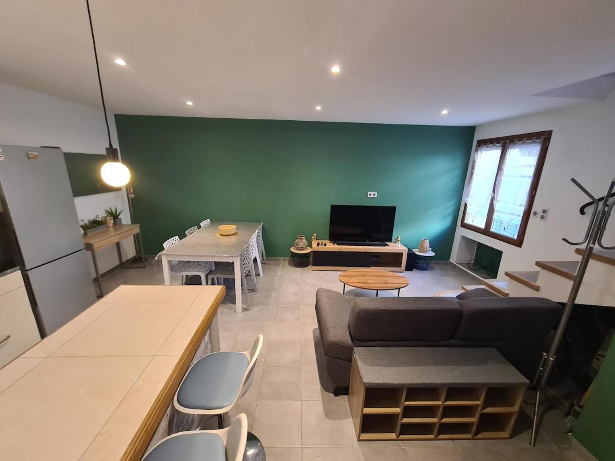 Maison Village — 4-Star Luxury Hotel in Serignan, France