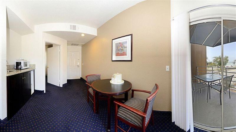 The Beachfront Inn & Suites At Dana Point - photo 19