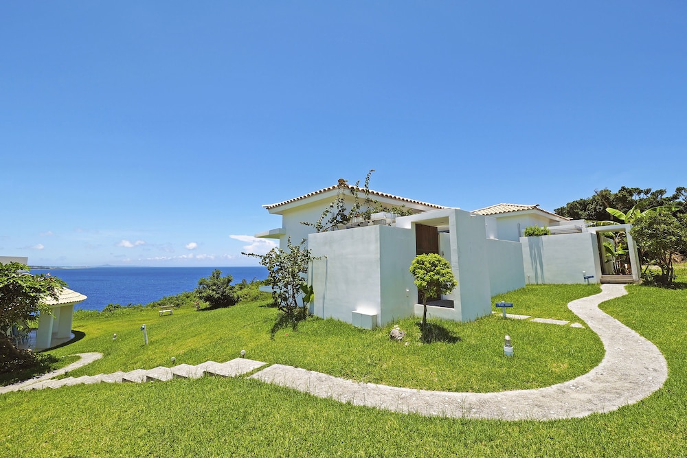 & Hana Stay in Okinawa, Japan