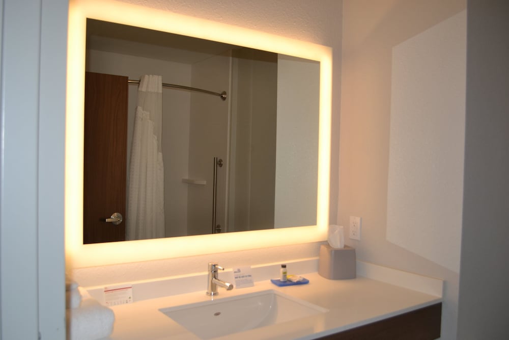 Holiday Inn Express Tallahassee University Central by IHG - photo 21