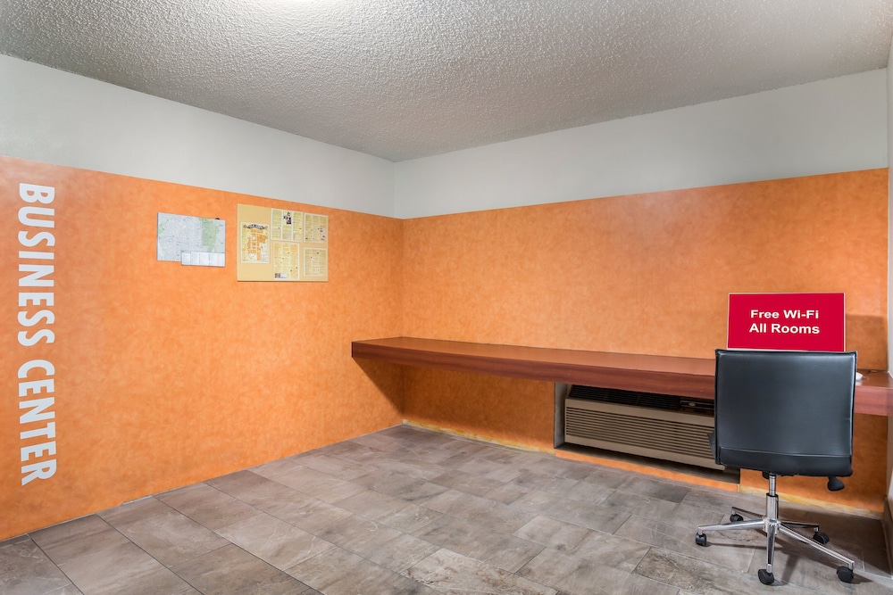 Red Roof Inn Albuquerque Midtown - photo 34