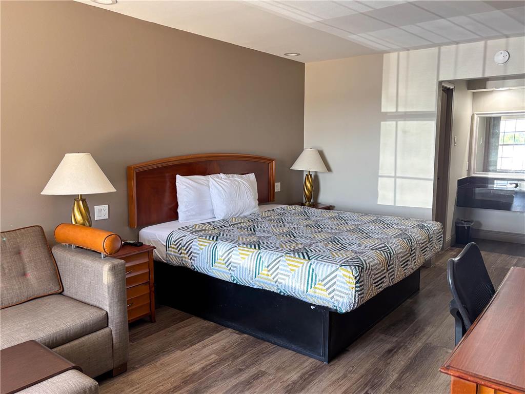 Spanish Trails Inn - photo 37