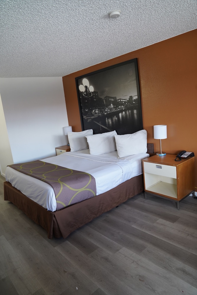 Super 8 by Wyndham Fernley - photo 15