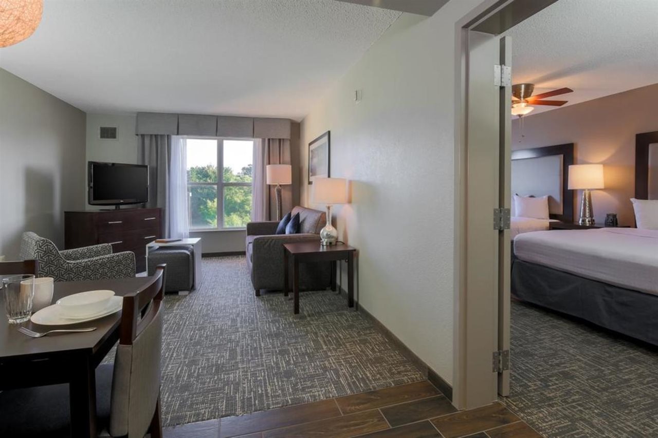 Homewood Suites by Hilton Southwind Hacks Cross - photo 9