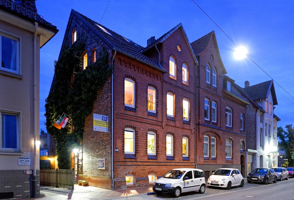 Moltkestrasse 89 — 4-Star Luxury Hotel in Hildesheim, Germany