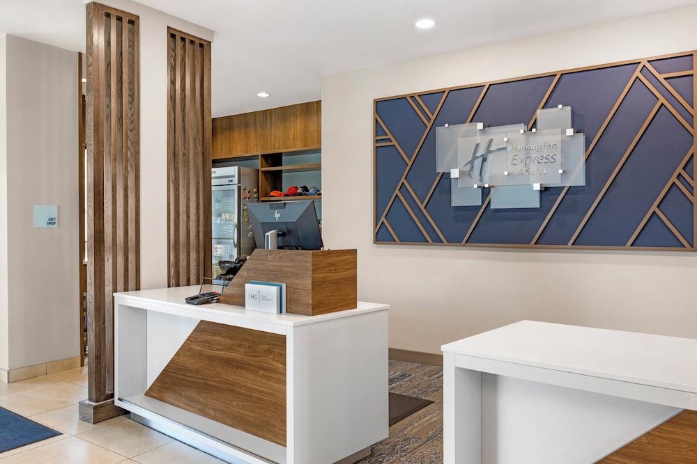 Holiday Inn Express & Suites Astoria by IHG - photo 59