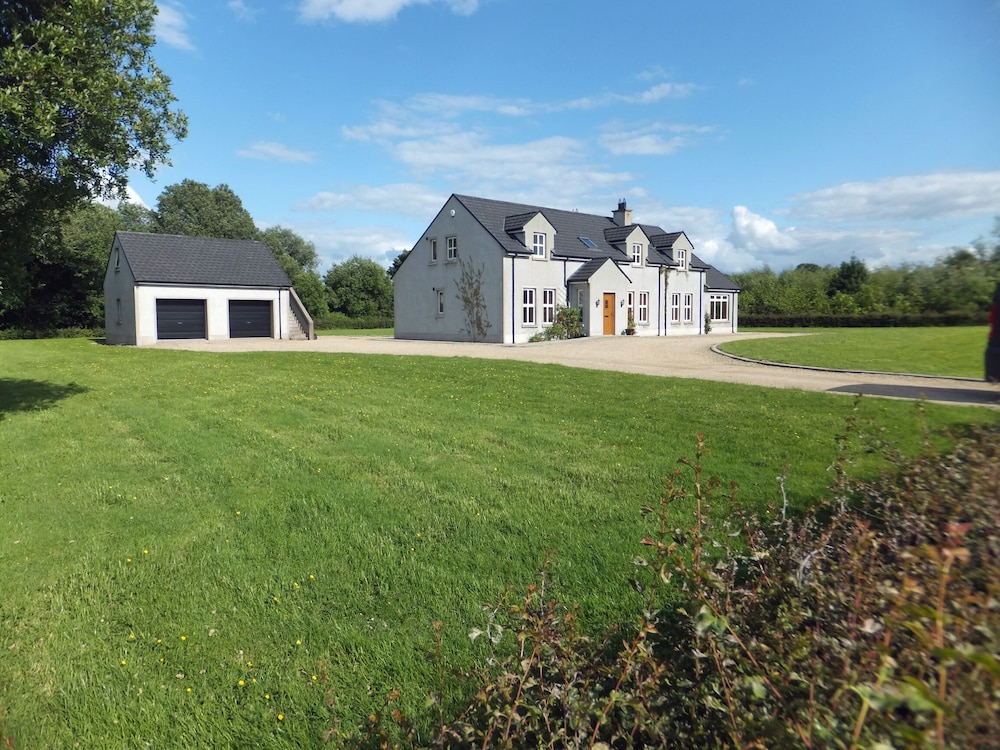 The Gatehouse at Mullans Bay — 4-Star Luxury Hotel in Enniskillen, United Kingdom