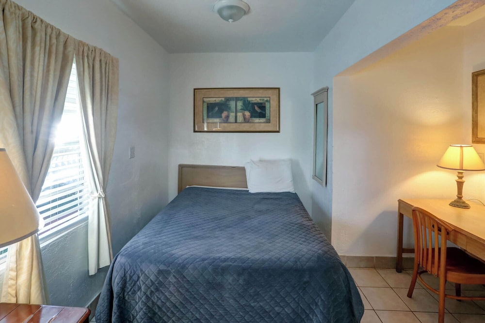 Richard's Motel Extended Stay - photo 30