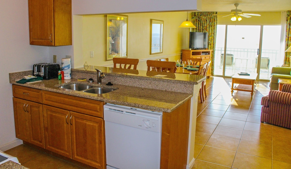 Discovery Beach Resort - photo 10