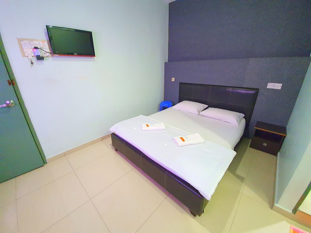 OYO 89737 Hotel Tishoa in Lumut, Malaysia