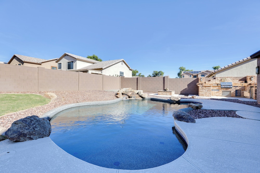 Glendale Home w Fire Pit Near State Farm Stadium - photo 13