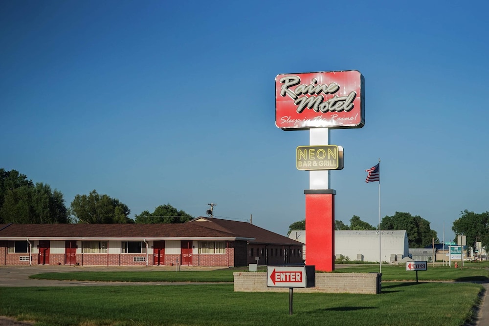Raine Motel - photo 126