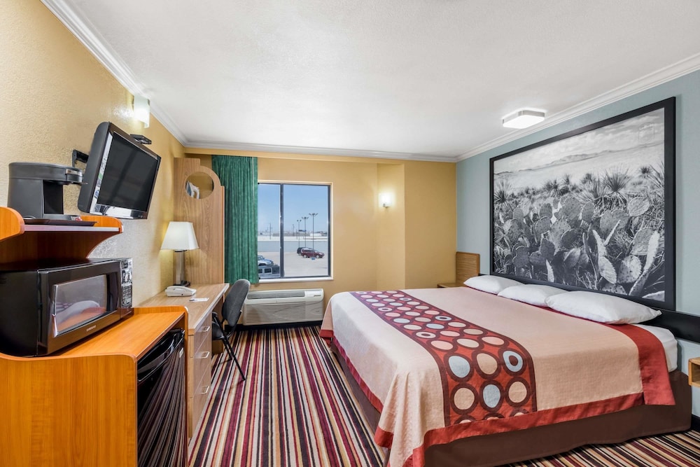 Super 8 by Wyndham Midland - photo 5