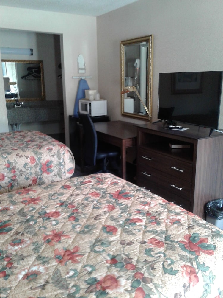 Budget Inn Express South Carolina - photo 4