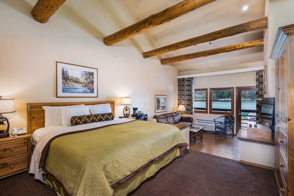 The Pines Resort - photo 14