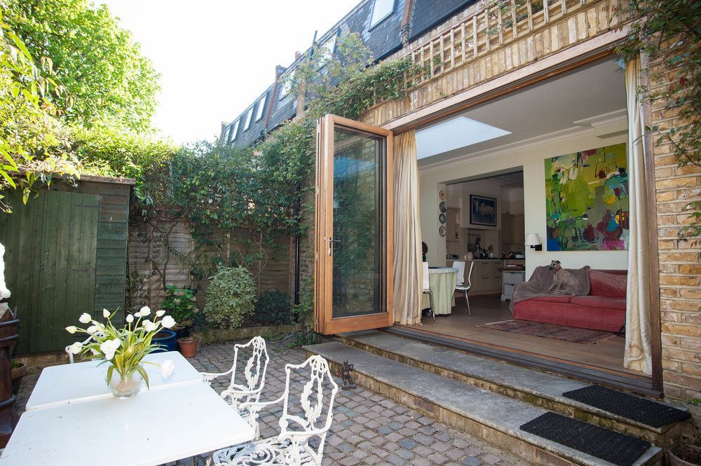 Veeve Traditional Chiswick — 4-Star Luxury Hotel in London, United Kingdom