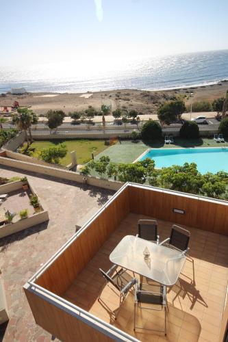 Apartment El Medano Sunrises — 4-Star Luxury Hotel in Granadilla De Abona, Spain