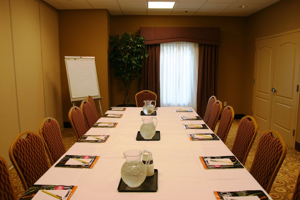Hampton Inn & Suites Ocala Belleview - photo 25