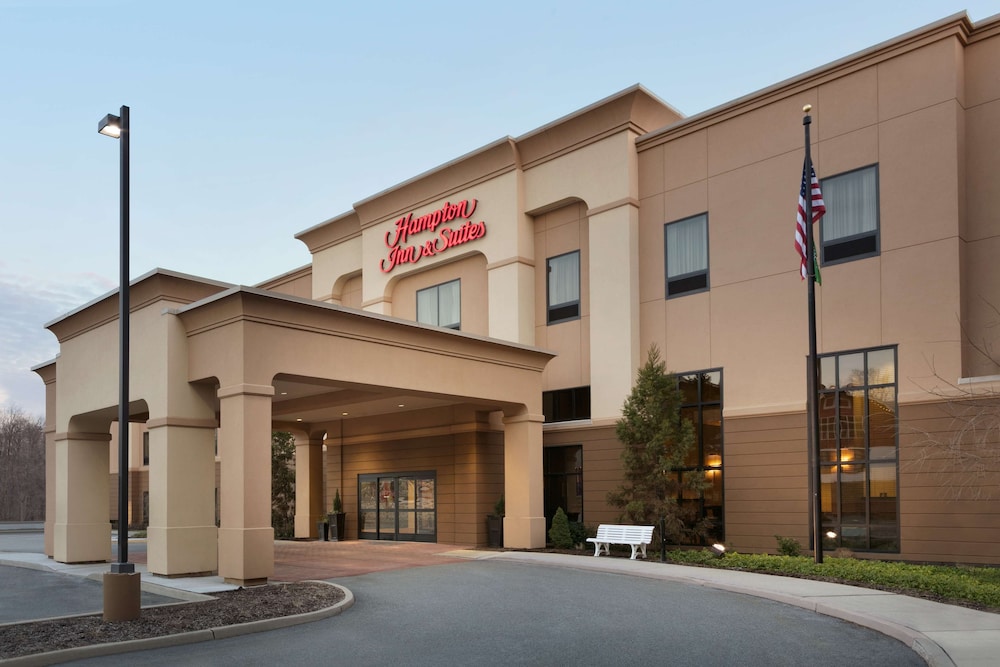 Hampton Inn & Suites Mahwah — hotel in Mahwah