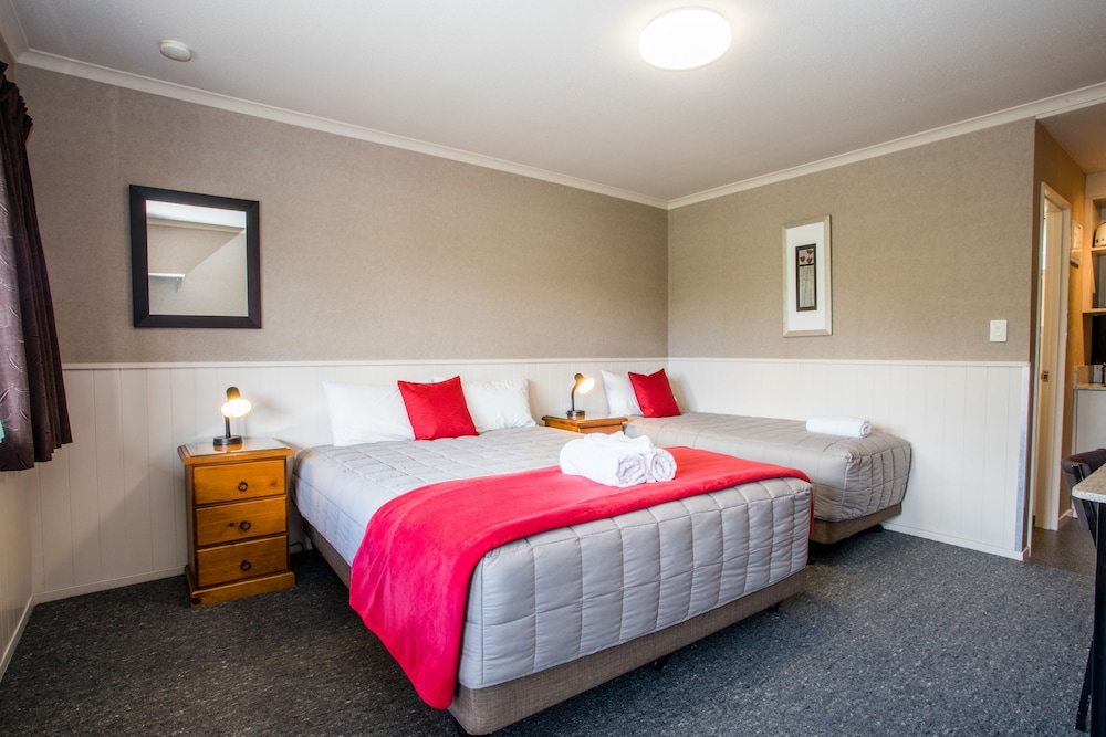 Te Anau Top 10 Holiday Park — 4-Star Luxury Hotel in Te Anau, New Zealand