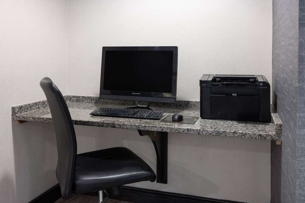 La Quinta Inn by Wyndham Buffalo Airport - photo 40