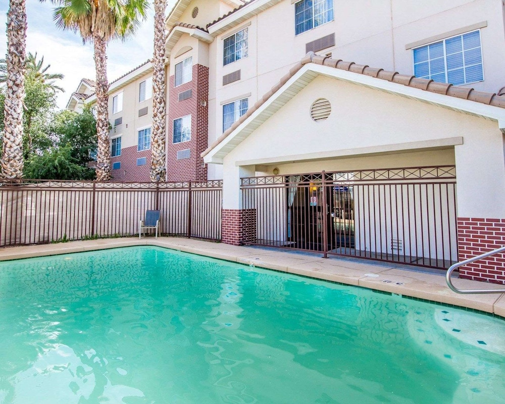 Baymont by Wyndham Chandler I 10 - photo 22