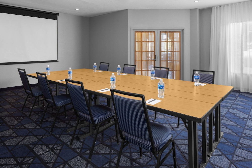 Courtyard by Marriott San Diego Rancho Bernardo - photo 33