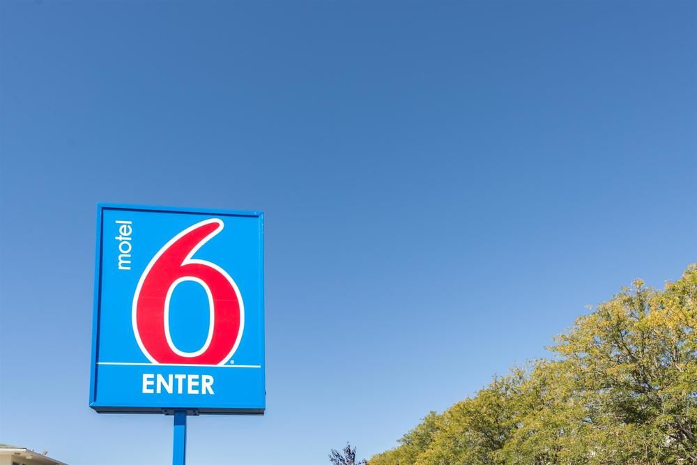 Motel 6 Reno West - photo 34