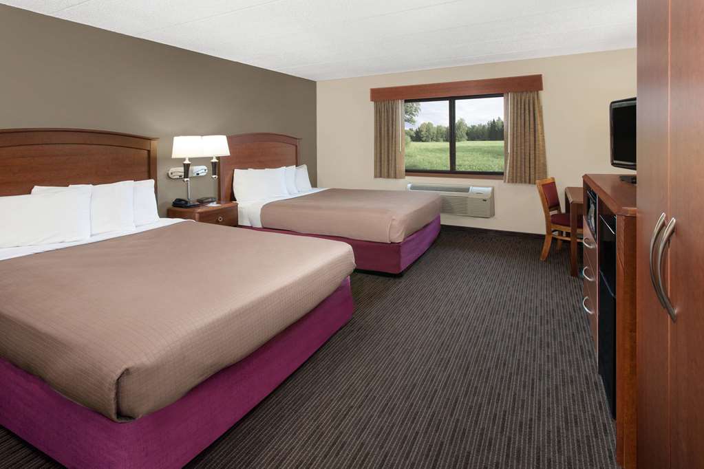 AmericInn by Wyndham Grundy Center - photo 8