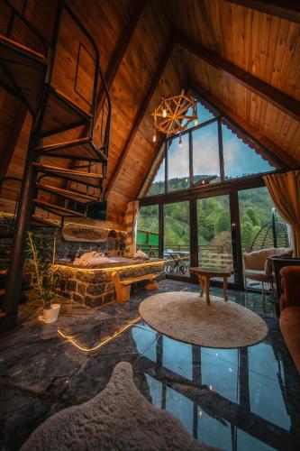Waterfall suit bungalov — 4-Star Luxury Hotel in Camlihemsin, Turkey