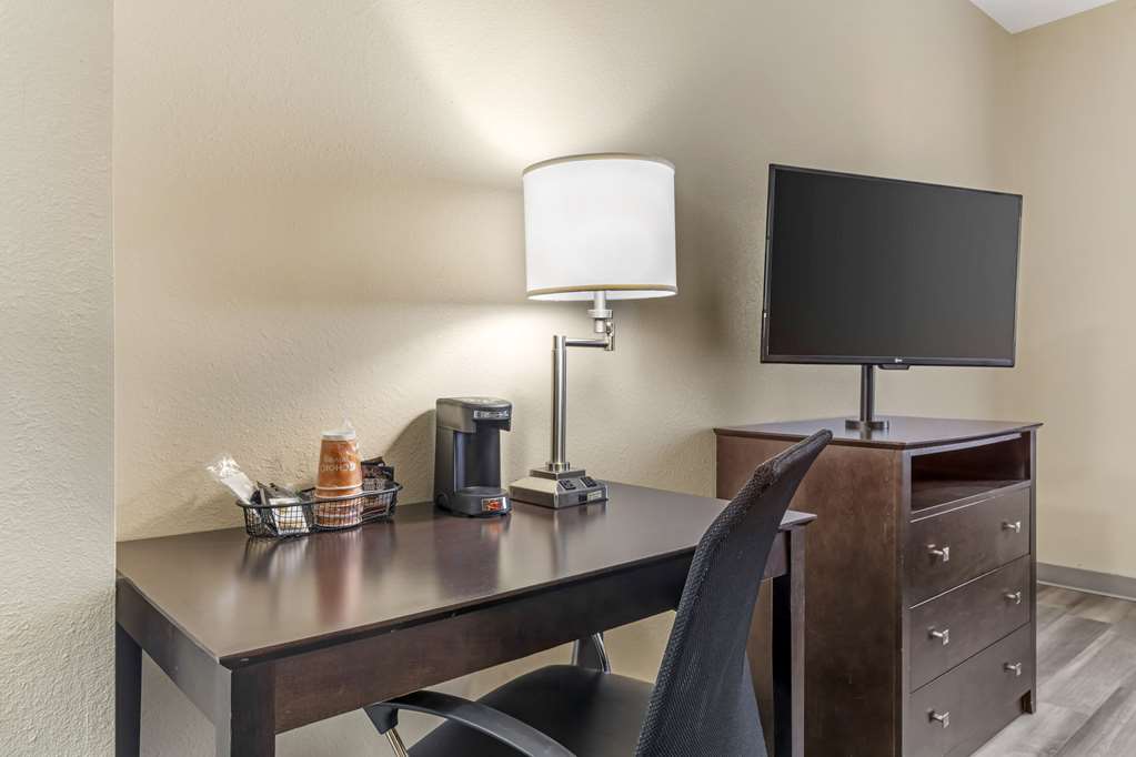 Quality Inn & Suites Wichita Falls I 44 - photo 30