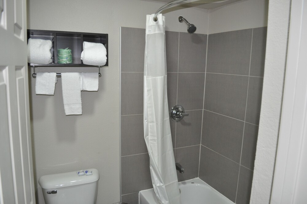 Downtown Suites Dallas - photo 11