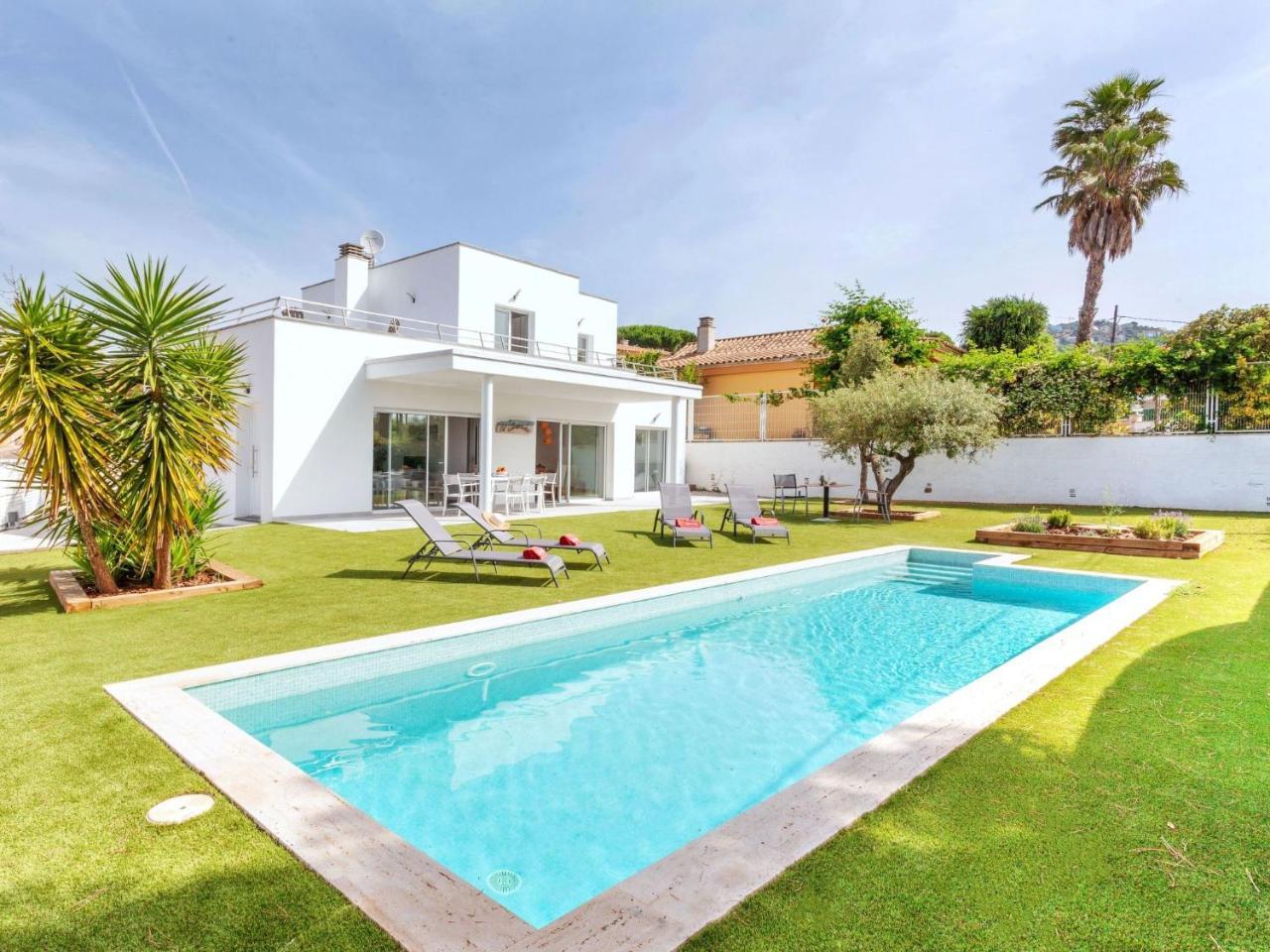 Holiday Home Almendro by Interhome — 4-Star Luxury Hotel in Lloret De Mar, Spain