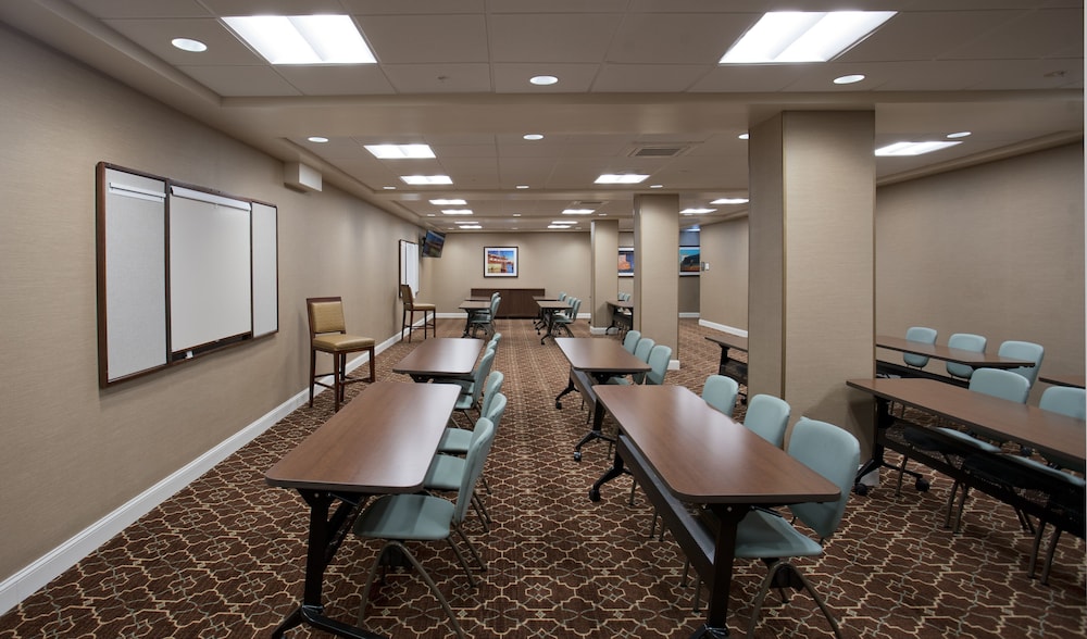 Staybridge Suites Baltimore Inner Harbor by IHG - photo 109