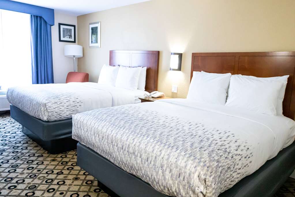 Days Inn By Wyndham College Park Atlanta Airport South - photo 27