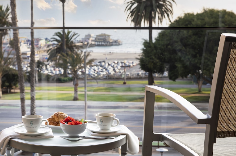 Shore Hotel - photo 12
