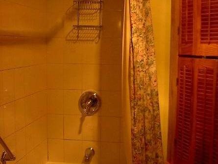 Bide A While B&B — Renfrew — photo 4