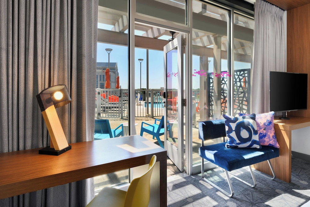 Aloft Greenville Downtown - photo 9