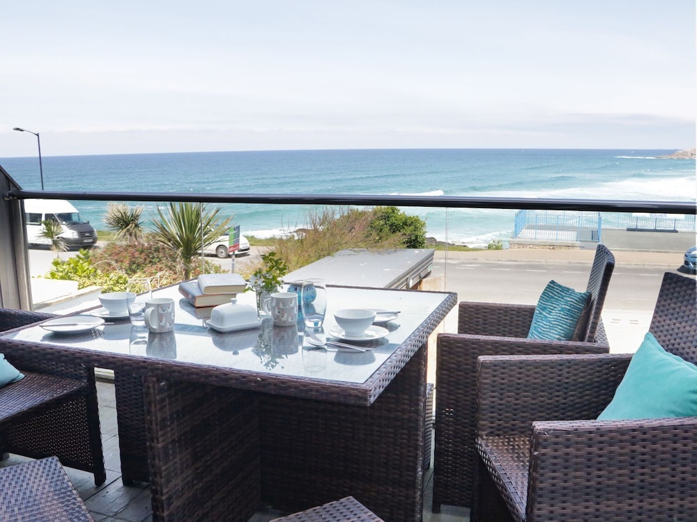 Apartment 3 Fistral Beach in Newquay, United Kingdom