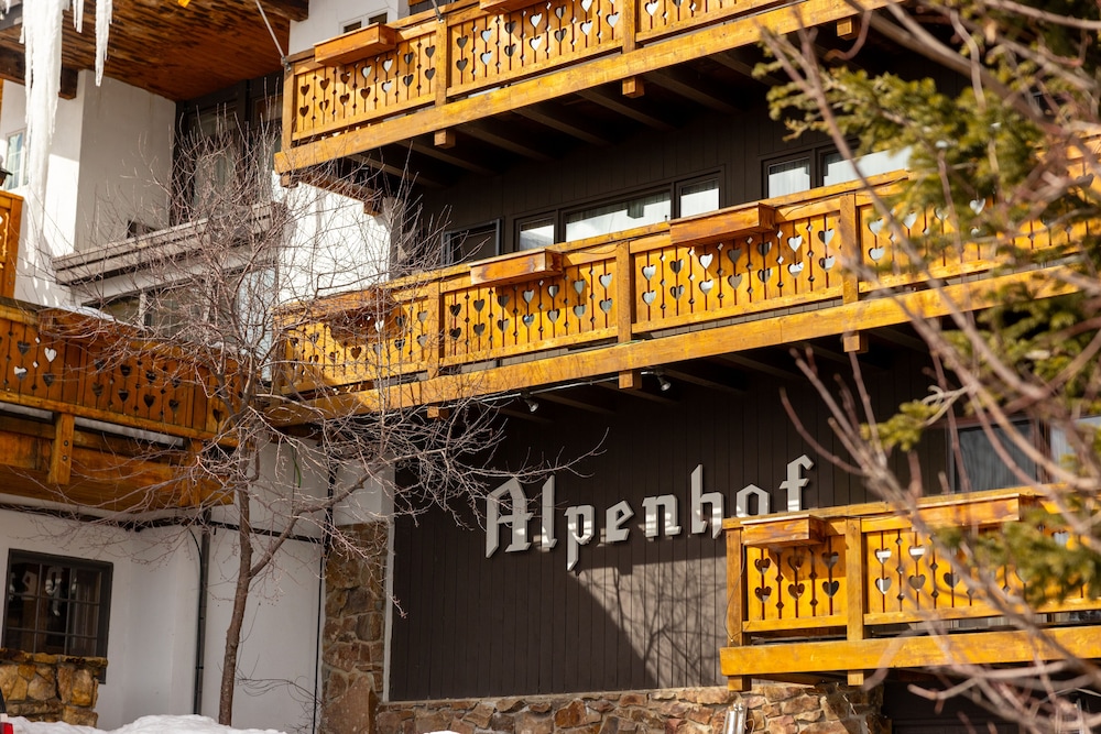 Alpenhof - featured photo