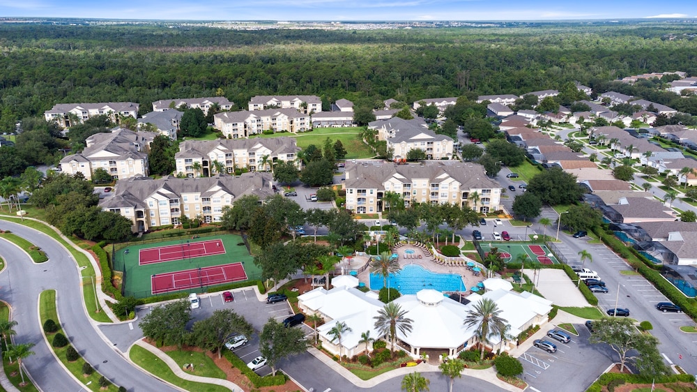 Amazing Resort 2 bed Condo Close to Disney - photo 24