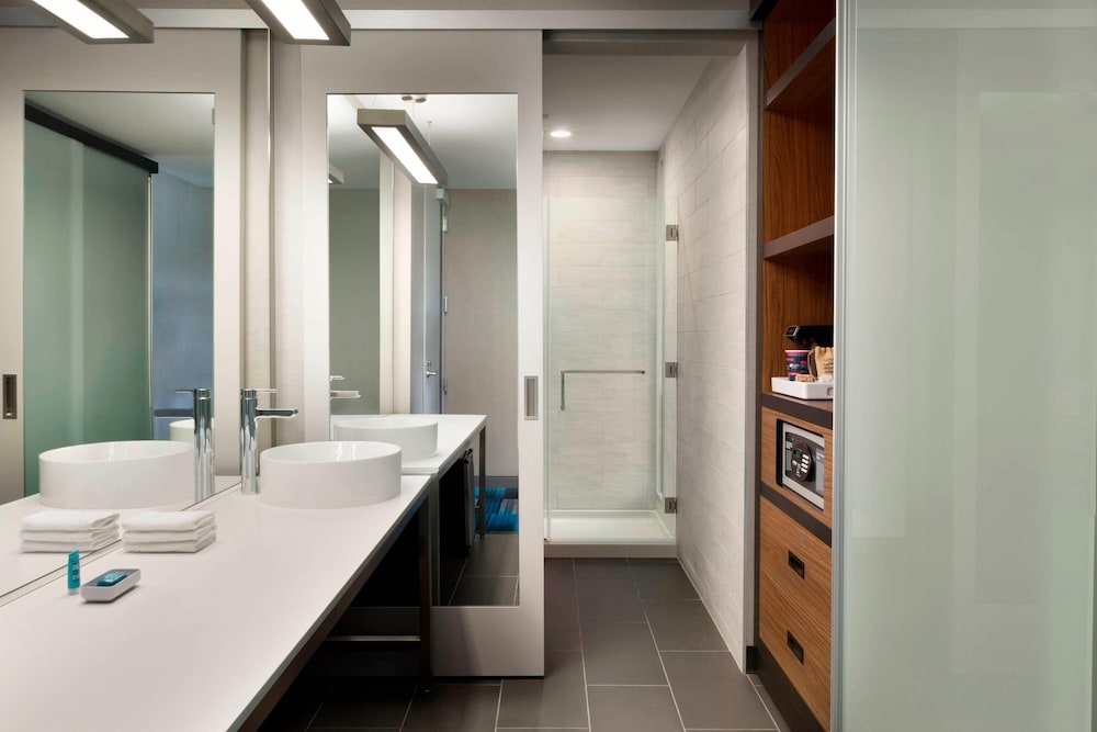 Aloft Hillsboro Beaverton - photo 35