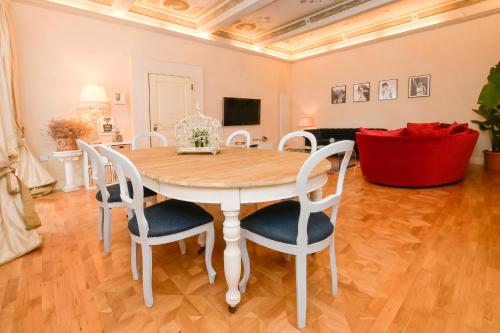 La Casa Di Monic — 4-Star Luxury Hotel in Pisa, Italy