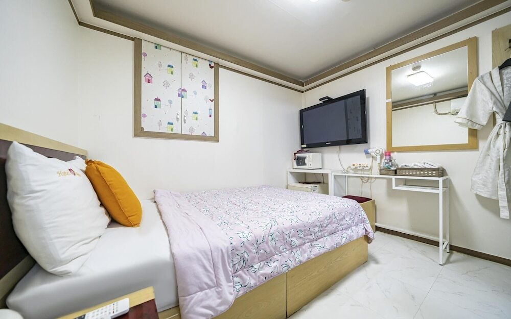 Yeonsinnae Red - carbon neutral hotel in Seoul