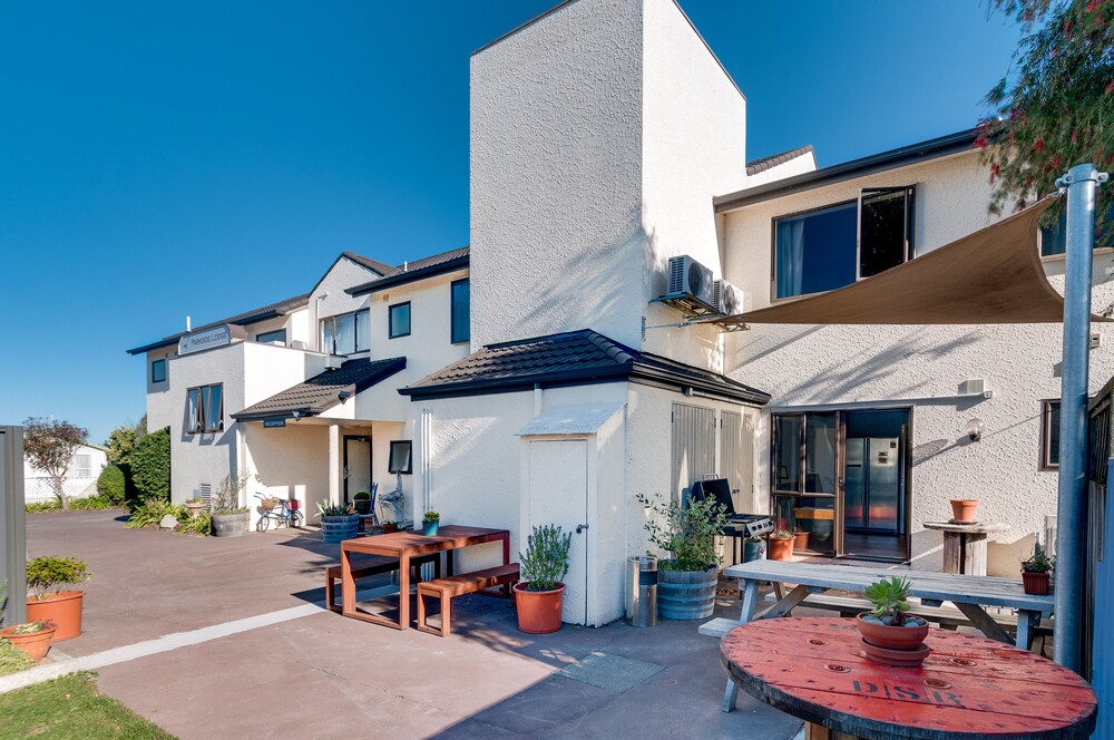 Parkside Cottage — 4-Star Luxury Hotel in Napier, New Zealand