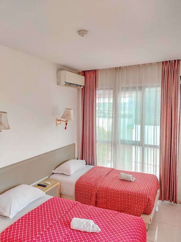 Dewarna Zainul Arifin Malang in Malang, Indonesia