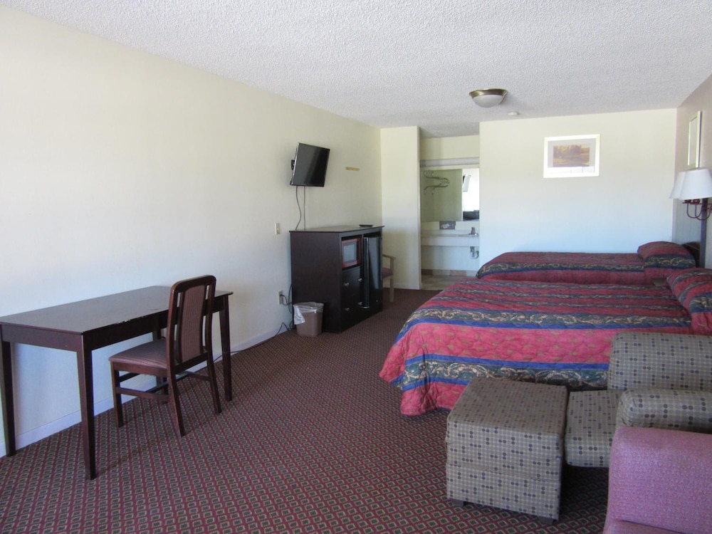 Royal Inn Abilene - photo 45